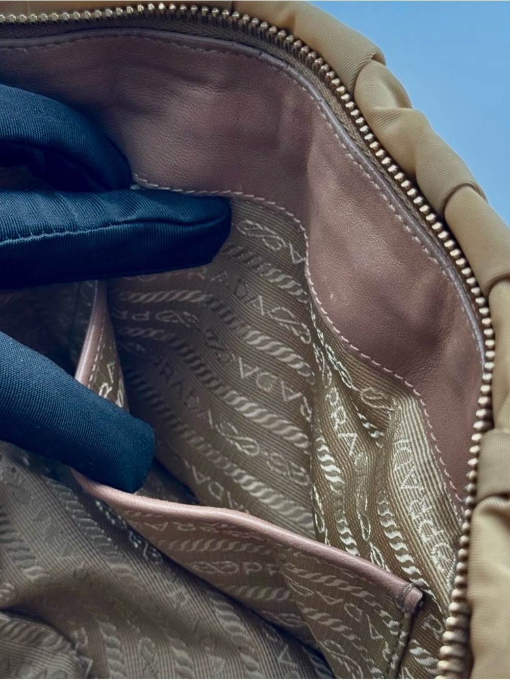 ✨ AUTHENTIC ✨Prada Vintage Tessuto Gaufre Ruched Nylon Satchel Handbag-Tan/Beige - Picture 13 of 13